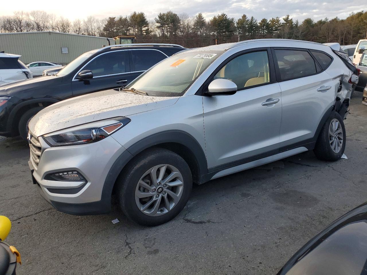 2017 HYUNDAI TUCSON