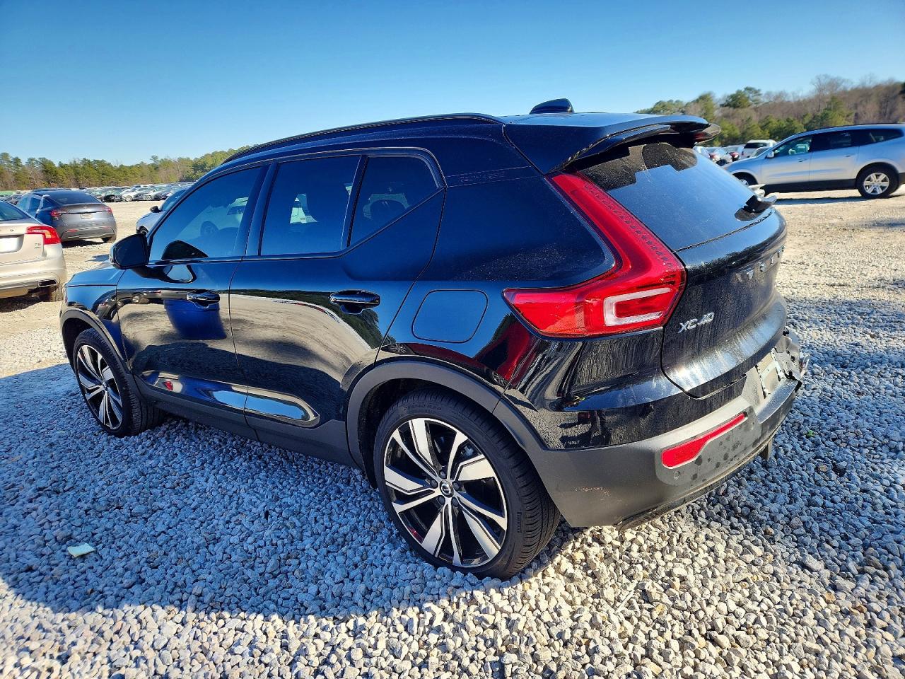 2021 VOLVO XC40 RECHARGE photo 2