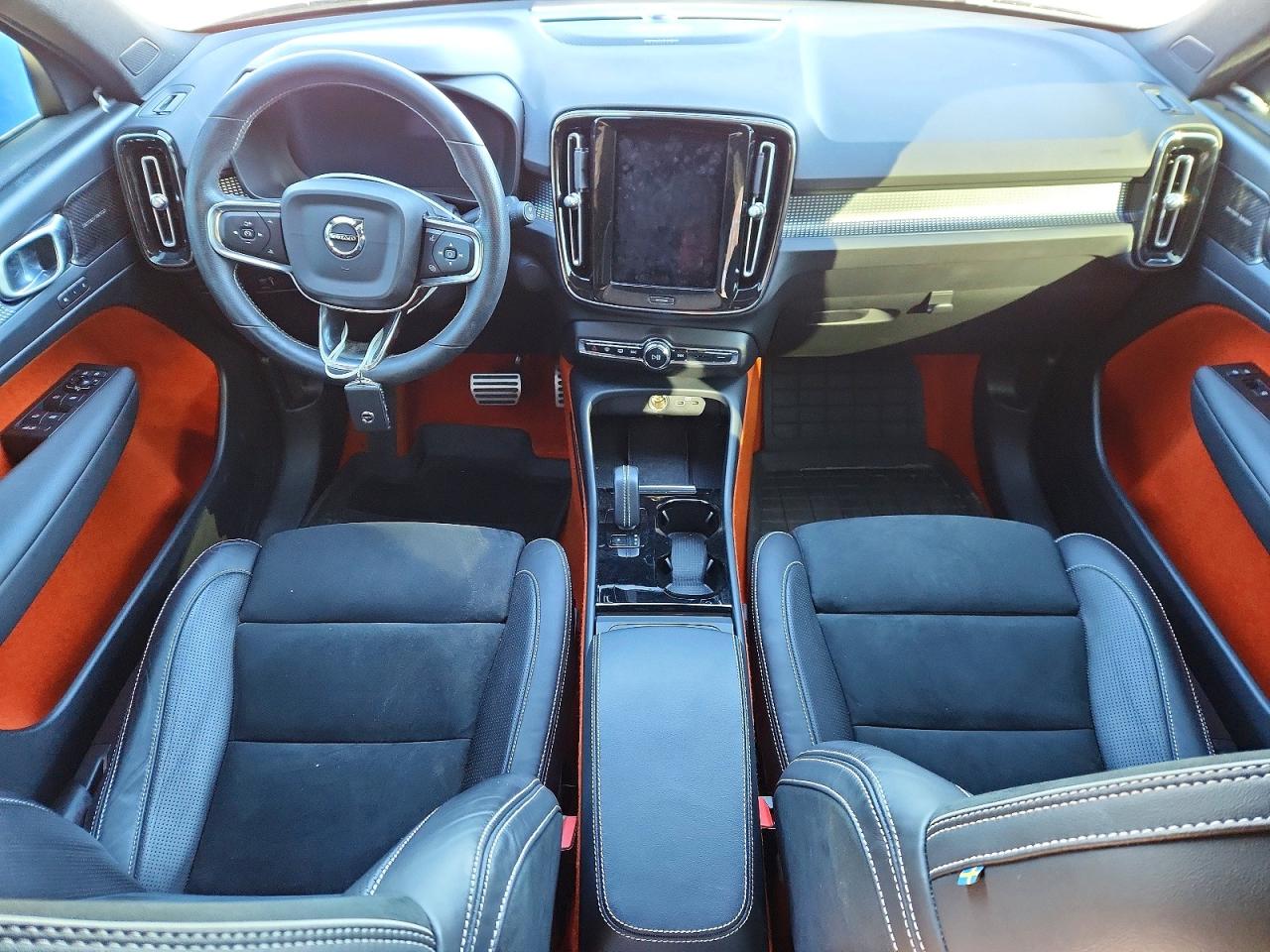2021 VOLVO XC40 RECHARGE photo 8