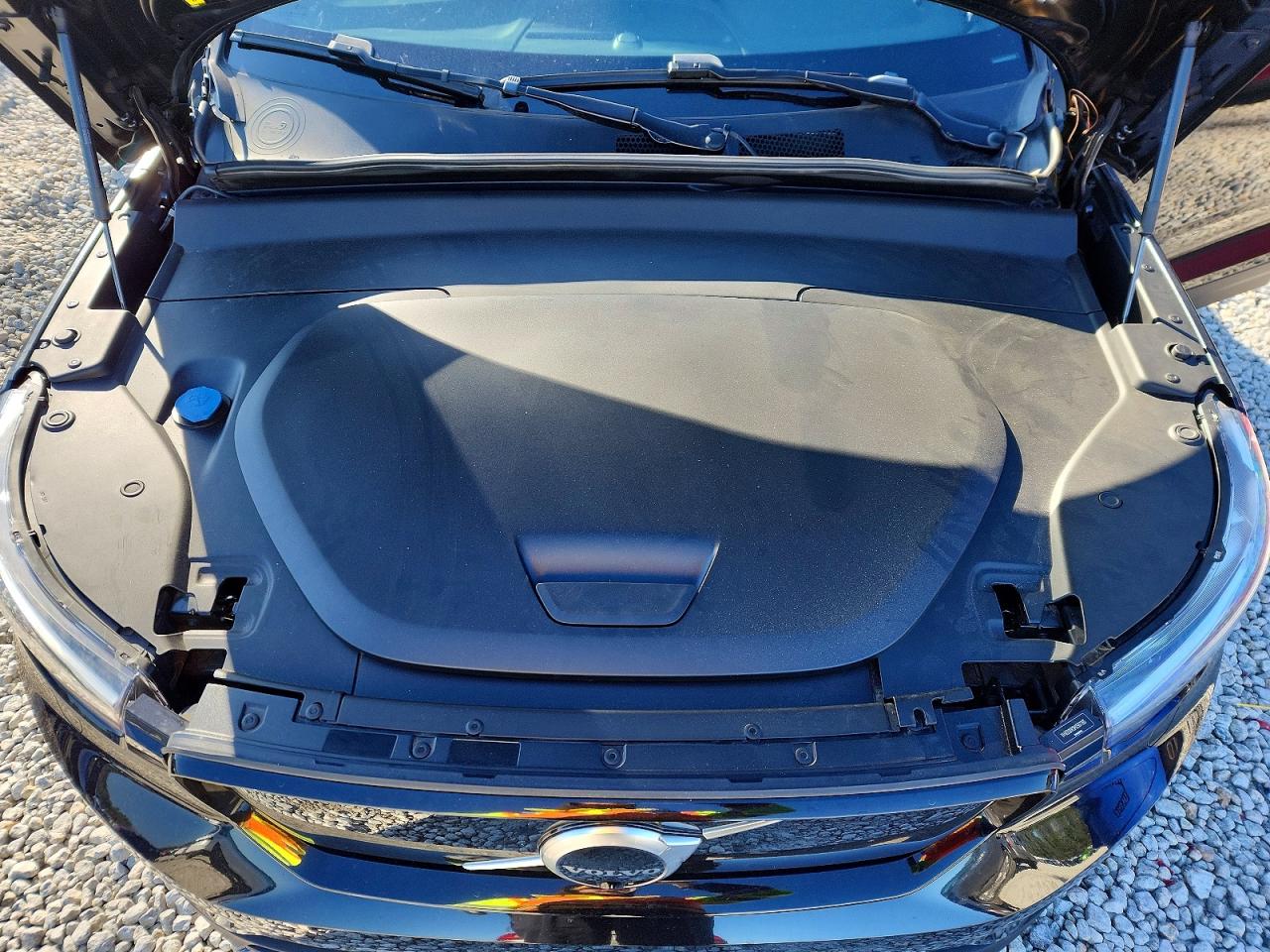 2021 VOLVO XC40 RECHARGE photo 11