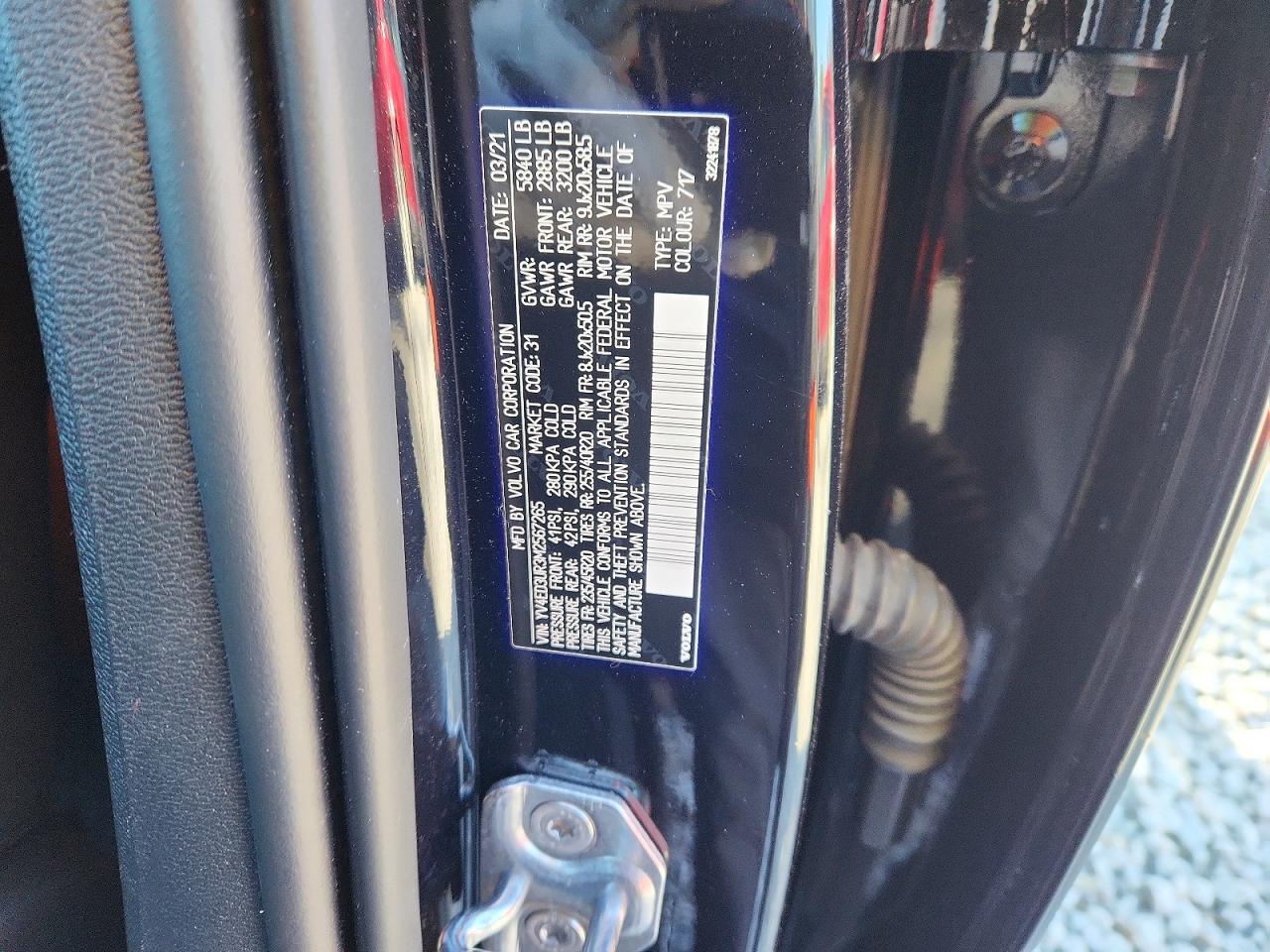 2021 VOLVO XC40 RECHARGE photo 12