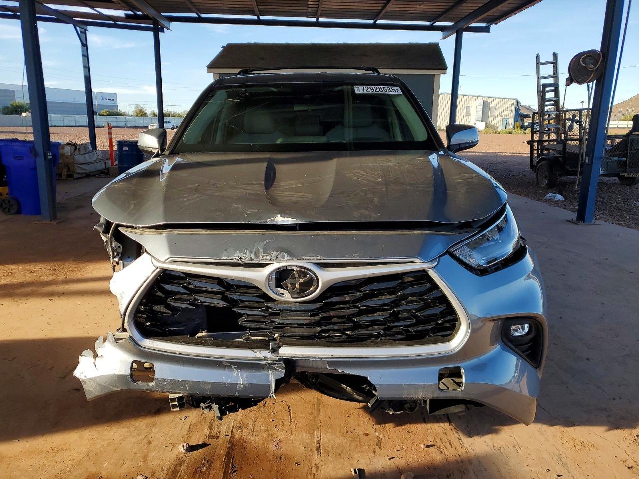 2020 TOYOTA HIGHLANDER L photo 9
