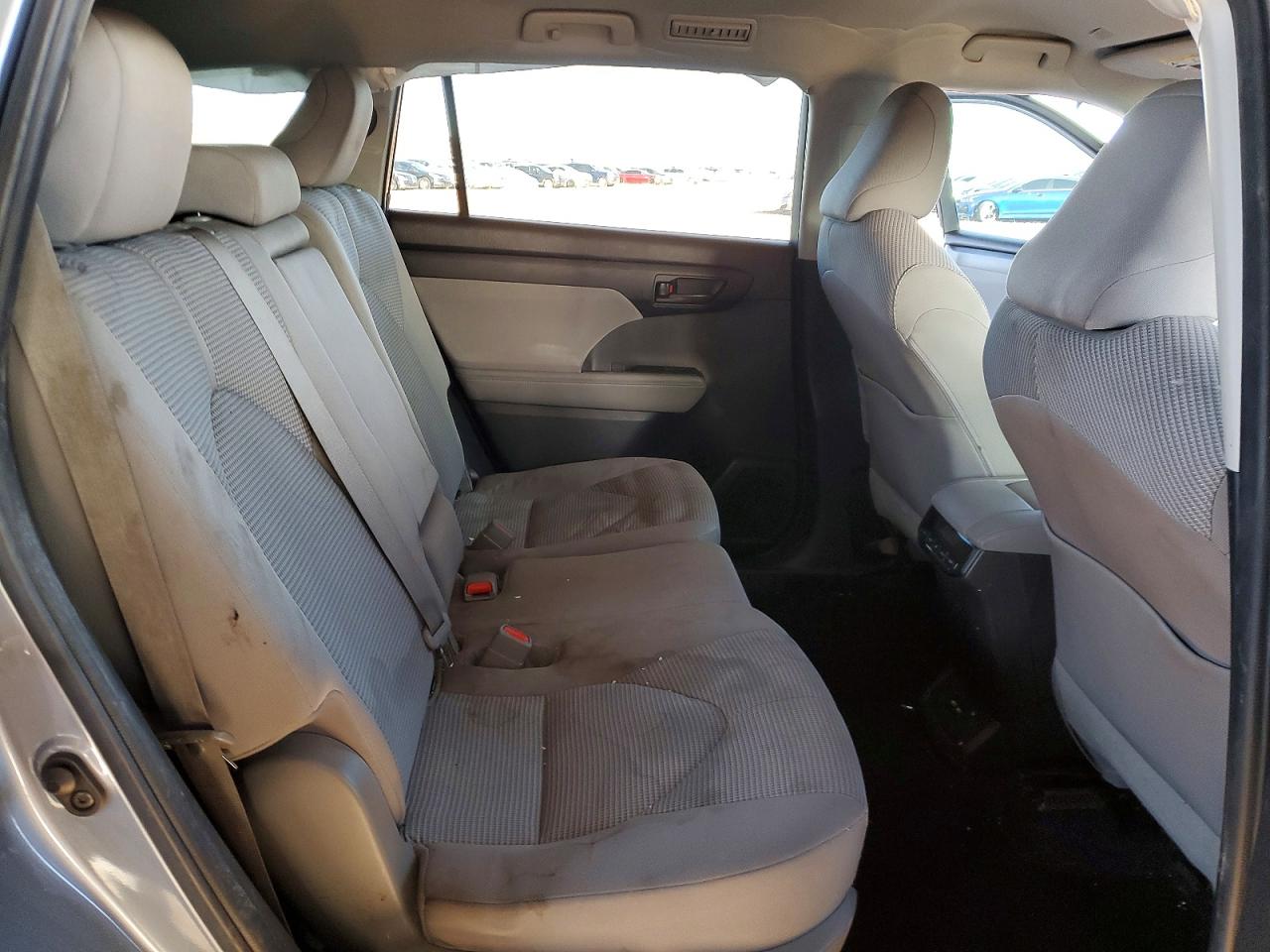 2020 TOYOTA HIGHLANDER L photo 21