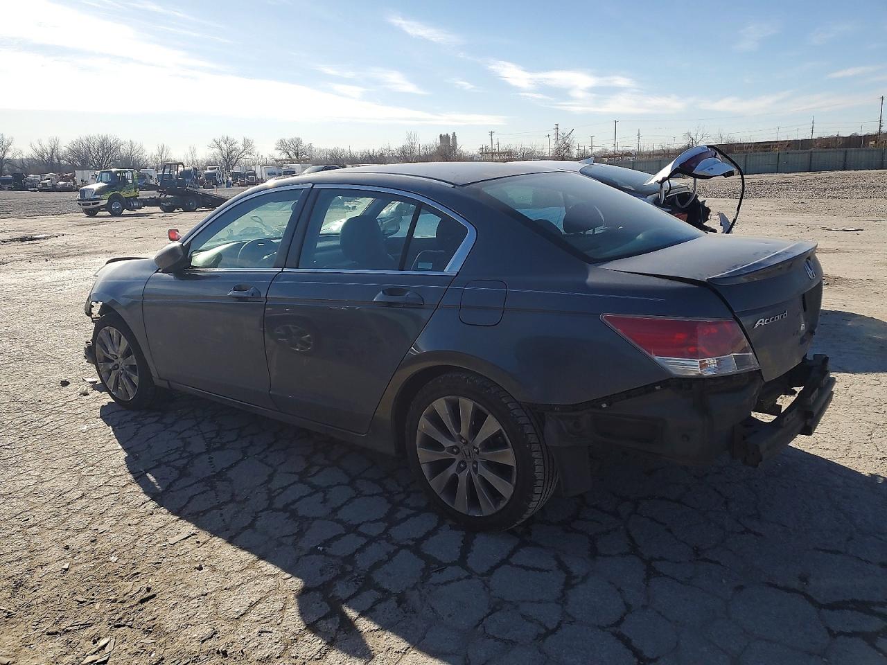 2008 HONDA ACCORD photo 2