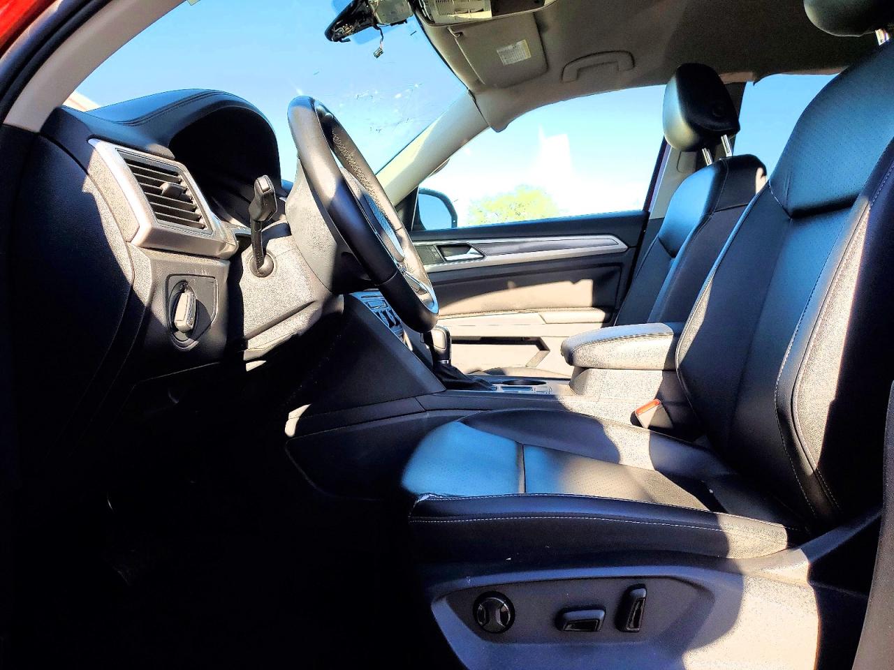 2018 VOLKSWAGEN ATLAS SE photo 13