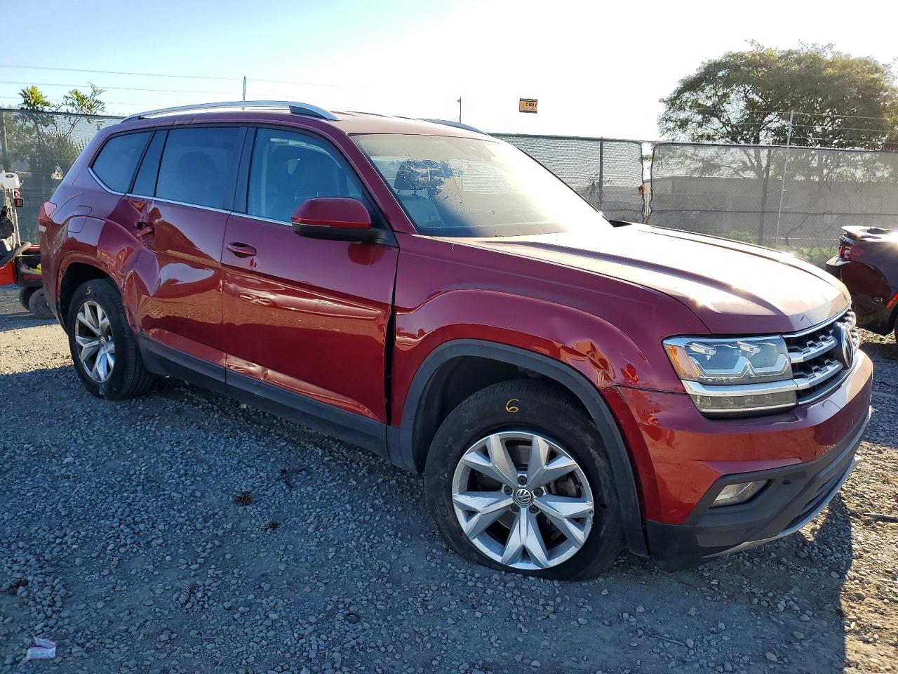 2018 VOLKSWAGEN ATLAS SE photo 7