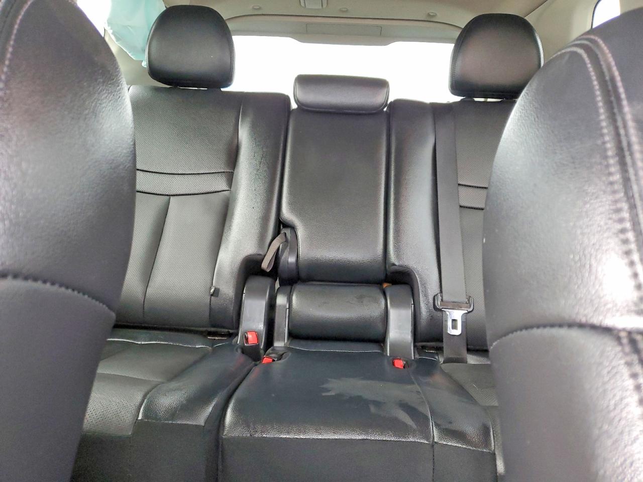 2019 NISSAN ROGUE S photo 19