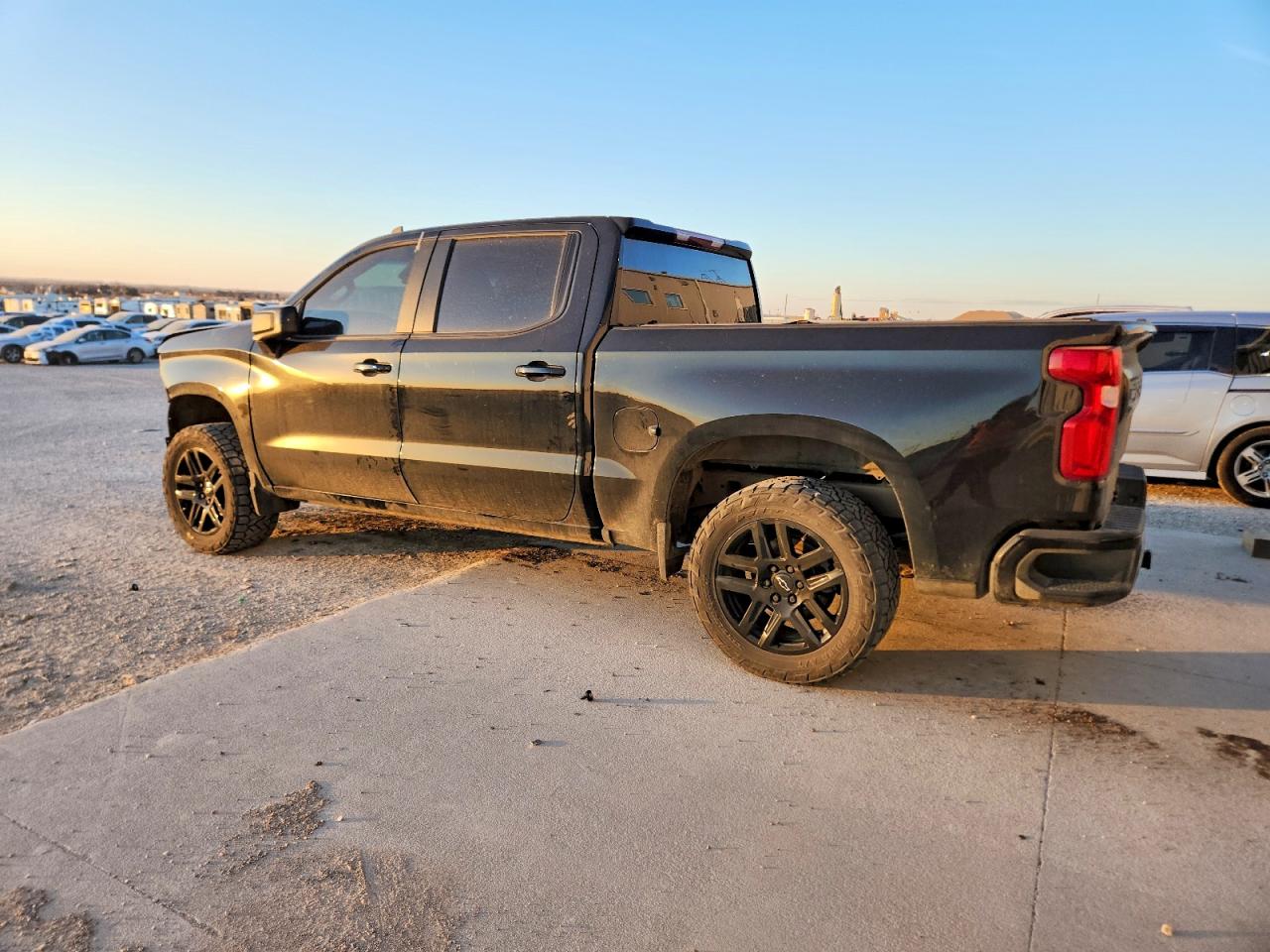 2023 CHEVROLET SILVERADO K1500 RST photo 3