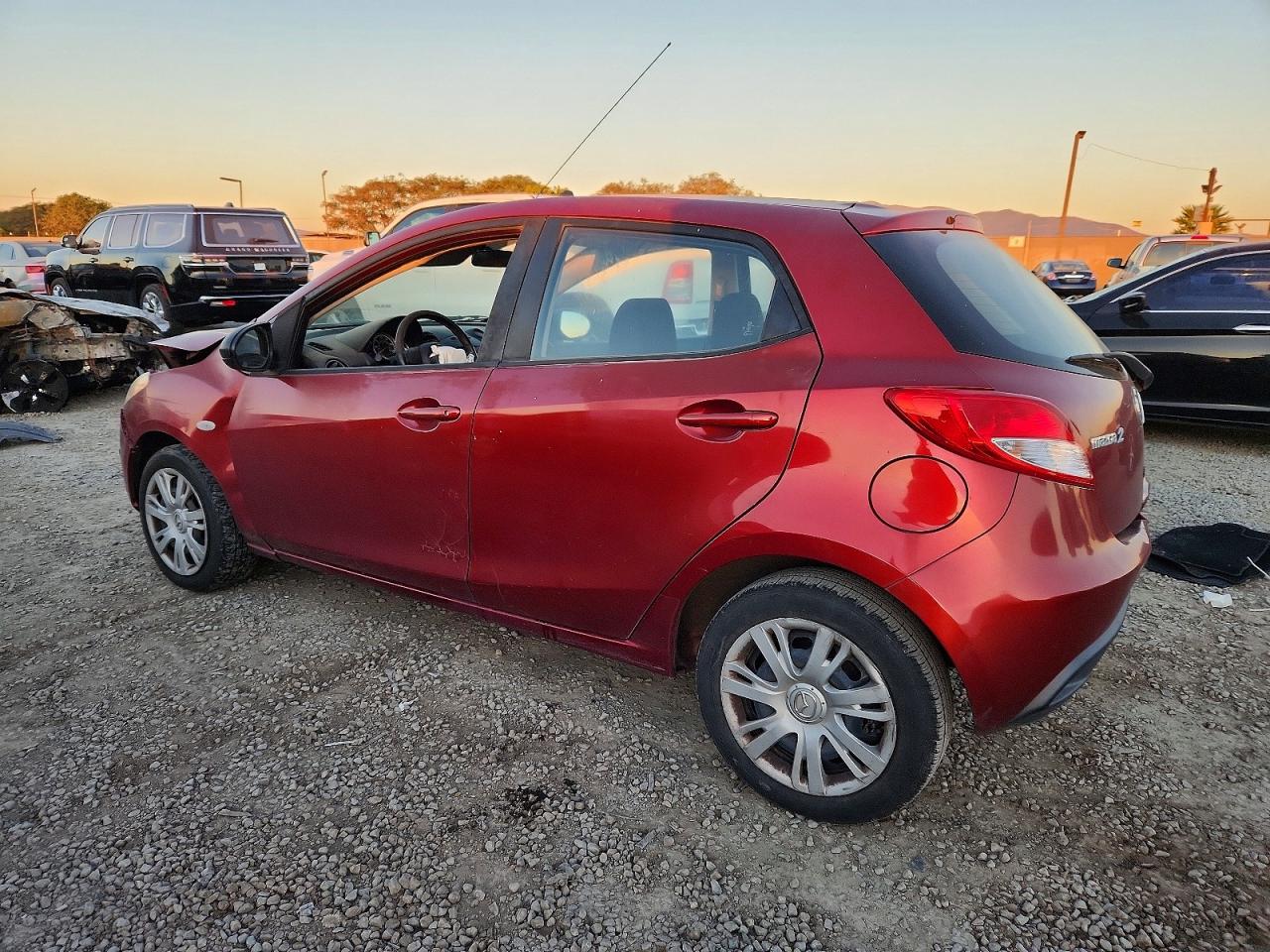 2014 MAZDA MAZDA2 SPORT photo 3