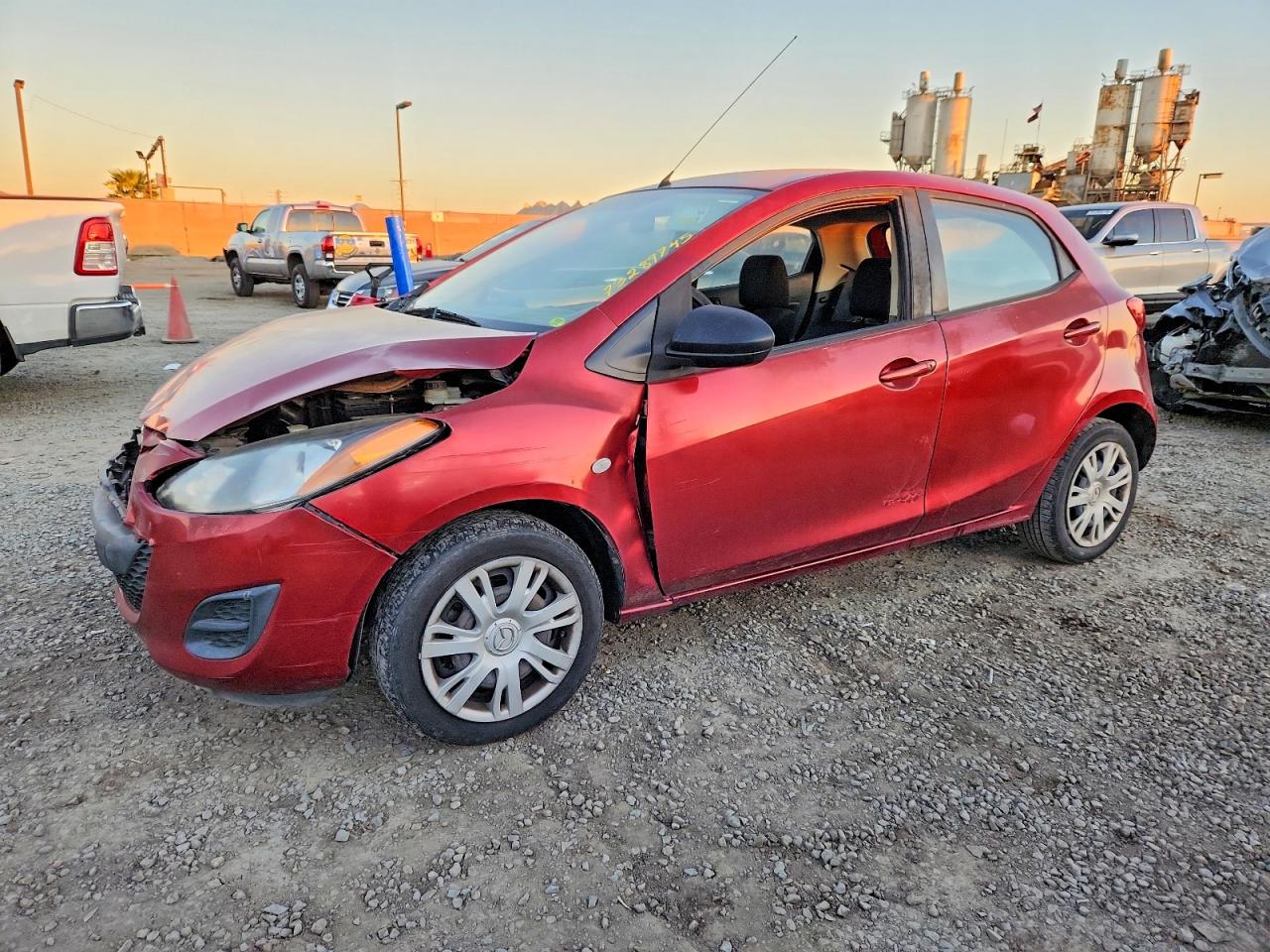 2014 MAZDA MAZDA2