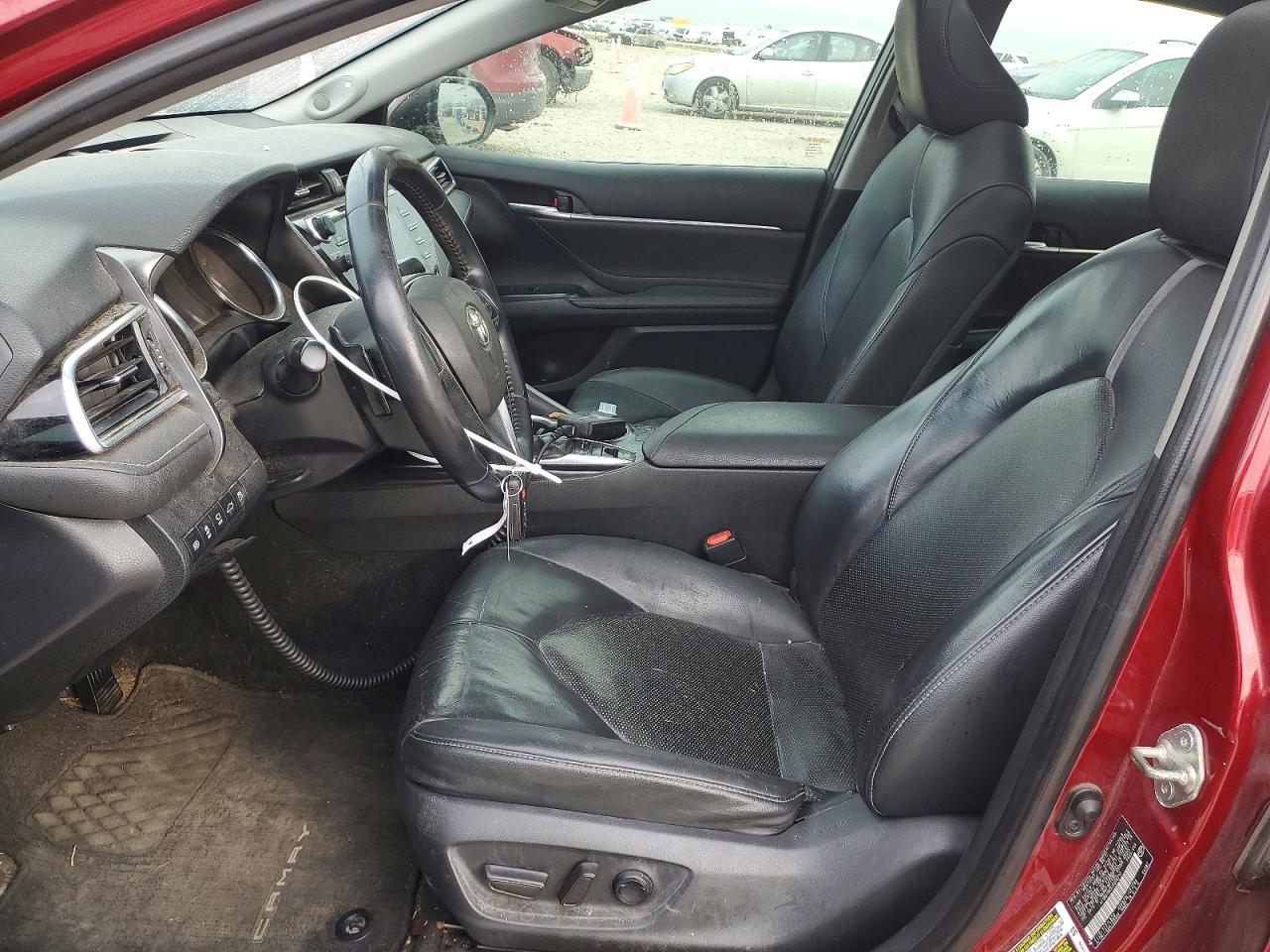2018 TOYOTA CAMRY XSE photo 7