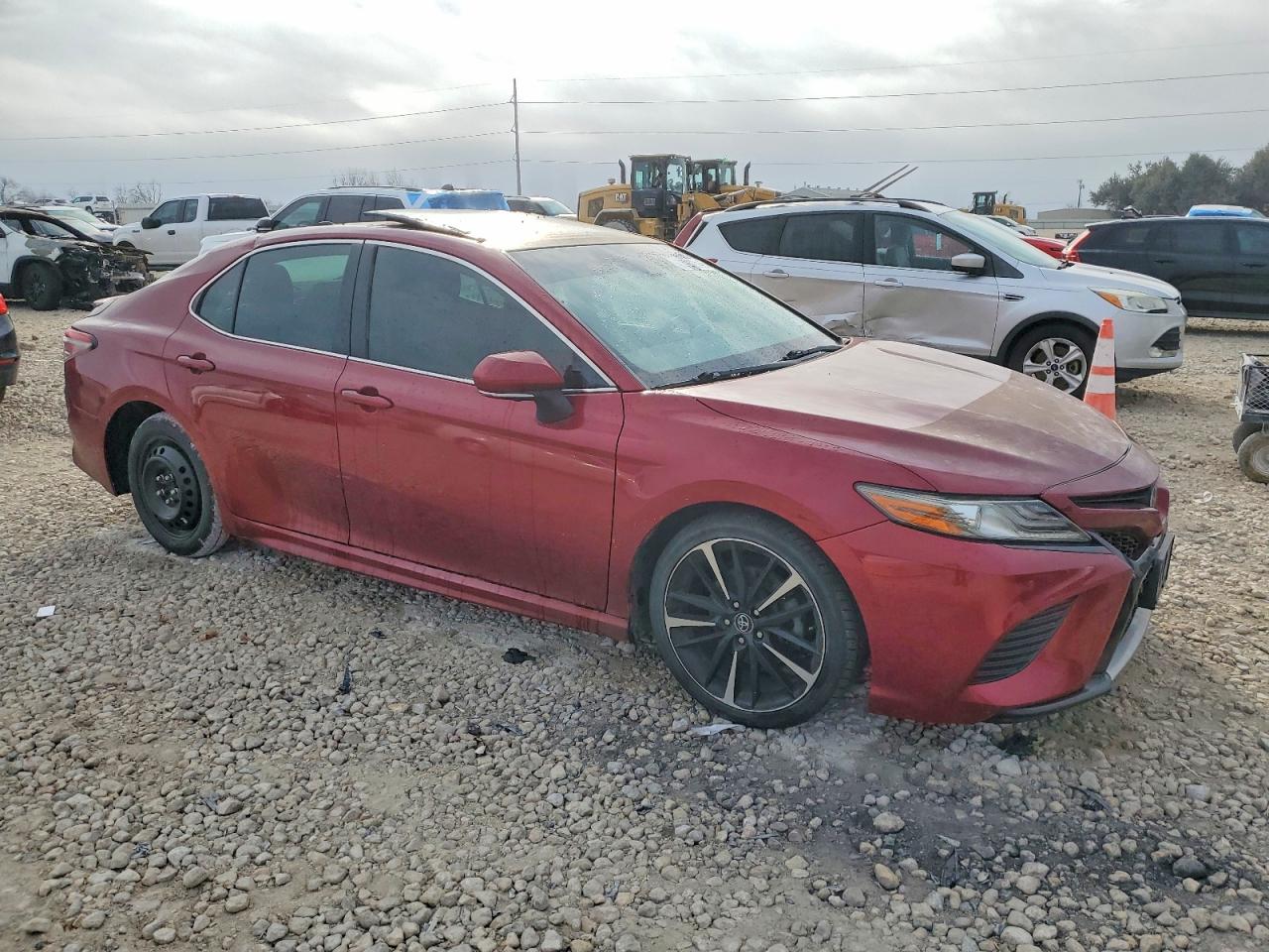 2018 TOYOTA CAMRY XSE photo 4