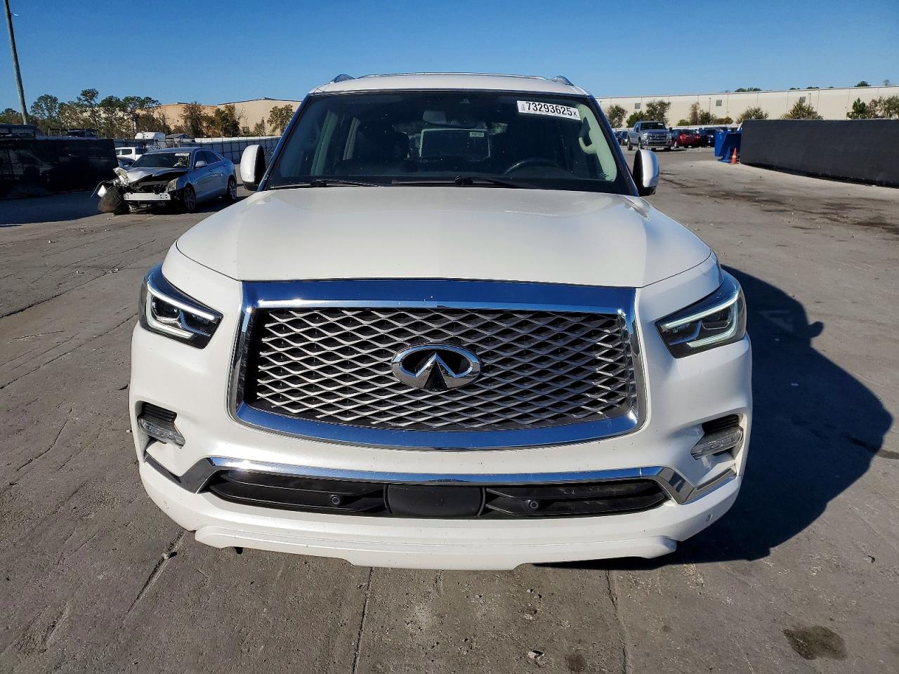 2020 INFINITI QX80 LUXE photo 13