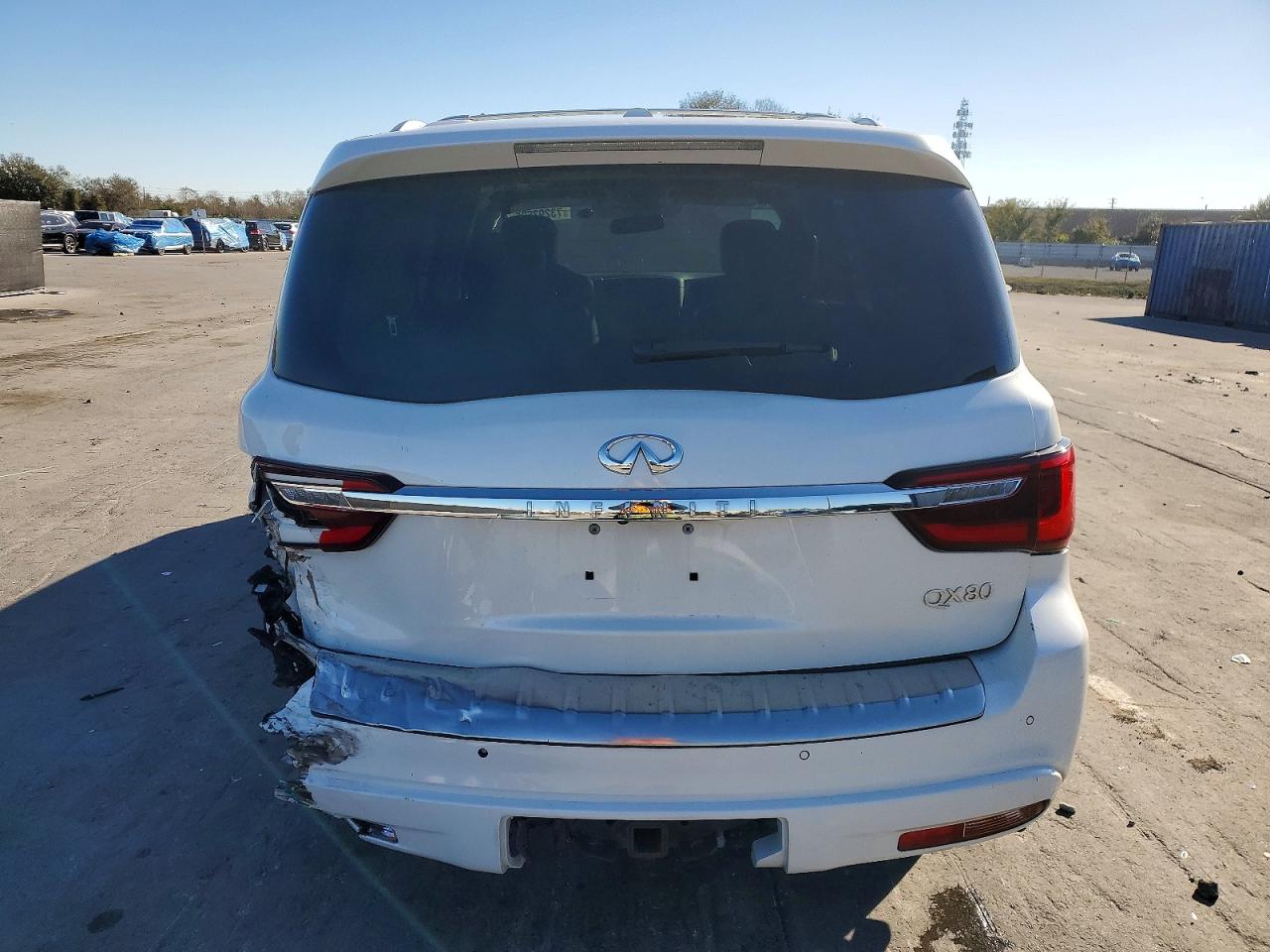 2020 INFINITI QX80 LUXE photo 16