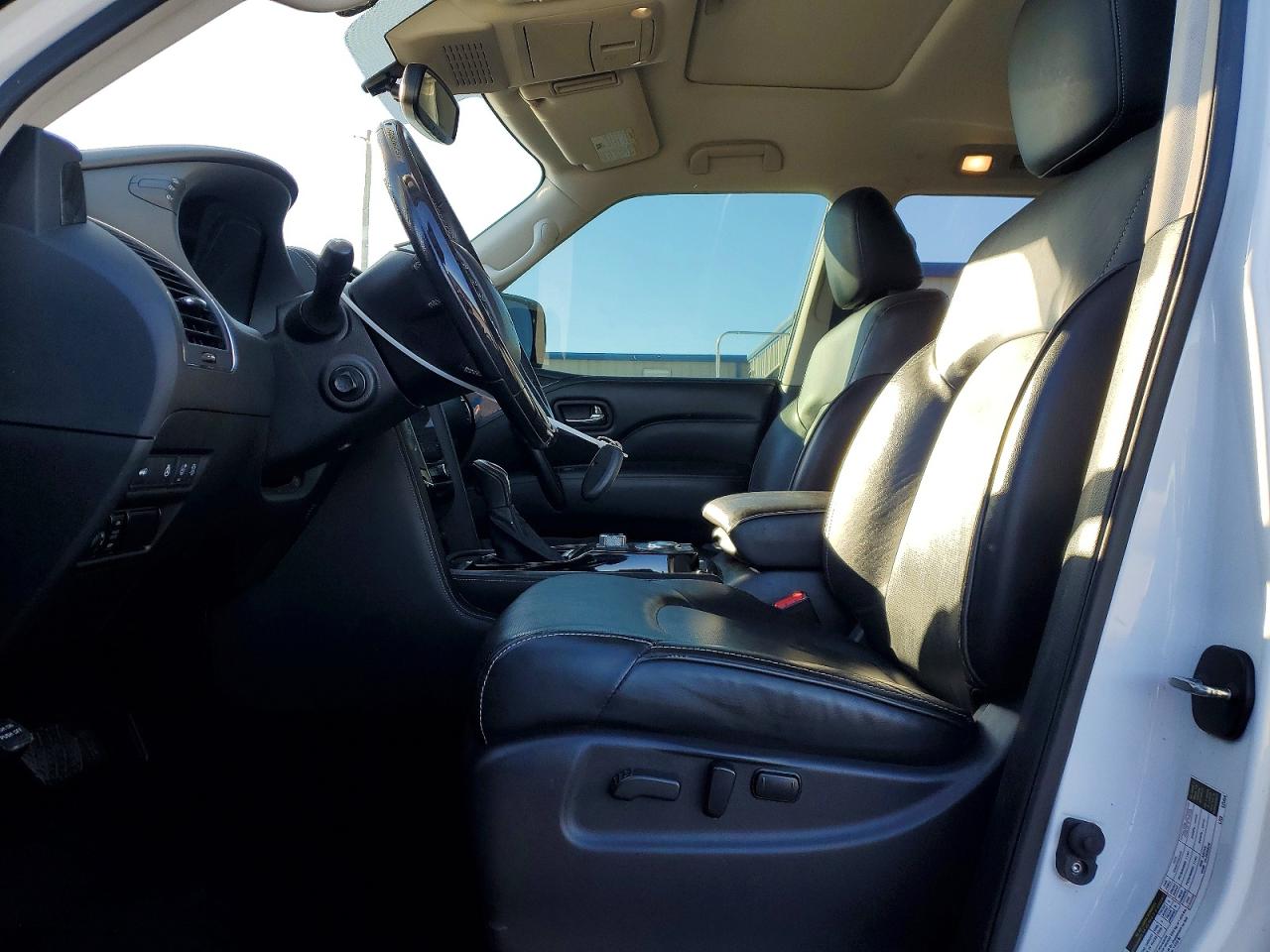 2020 INFINITI QX80 LUXE photo 19
