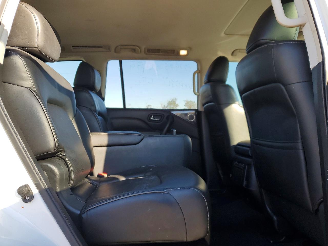 2020 INFINITI QX80 LUXE photo 31