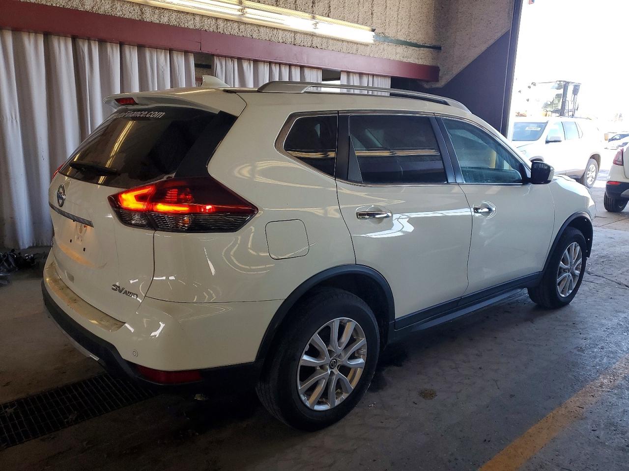 2020 NISSAN ROGUE SV photo 3