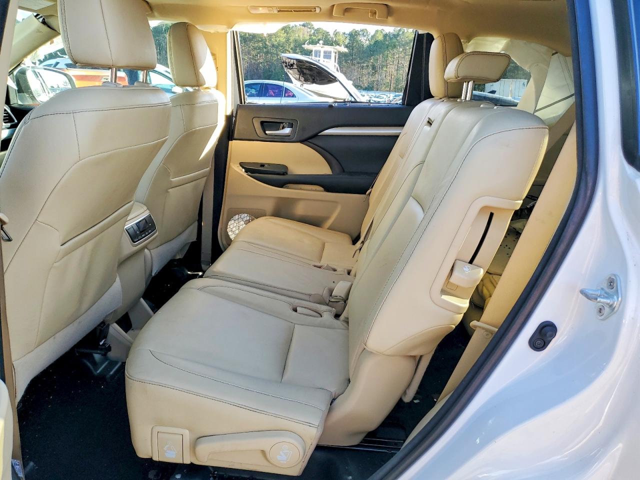 2018 TOYOTA HIGHLANDER photo 31
