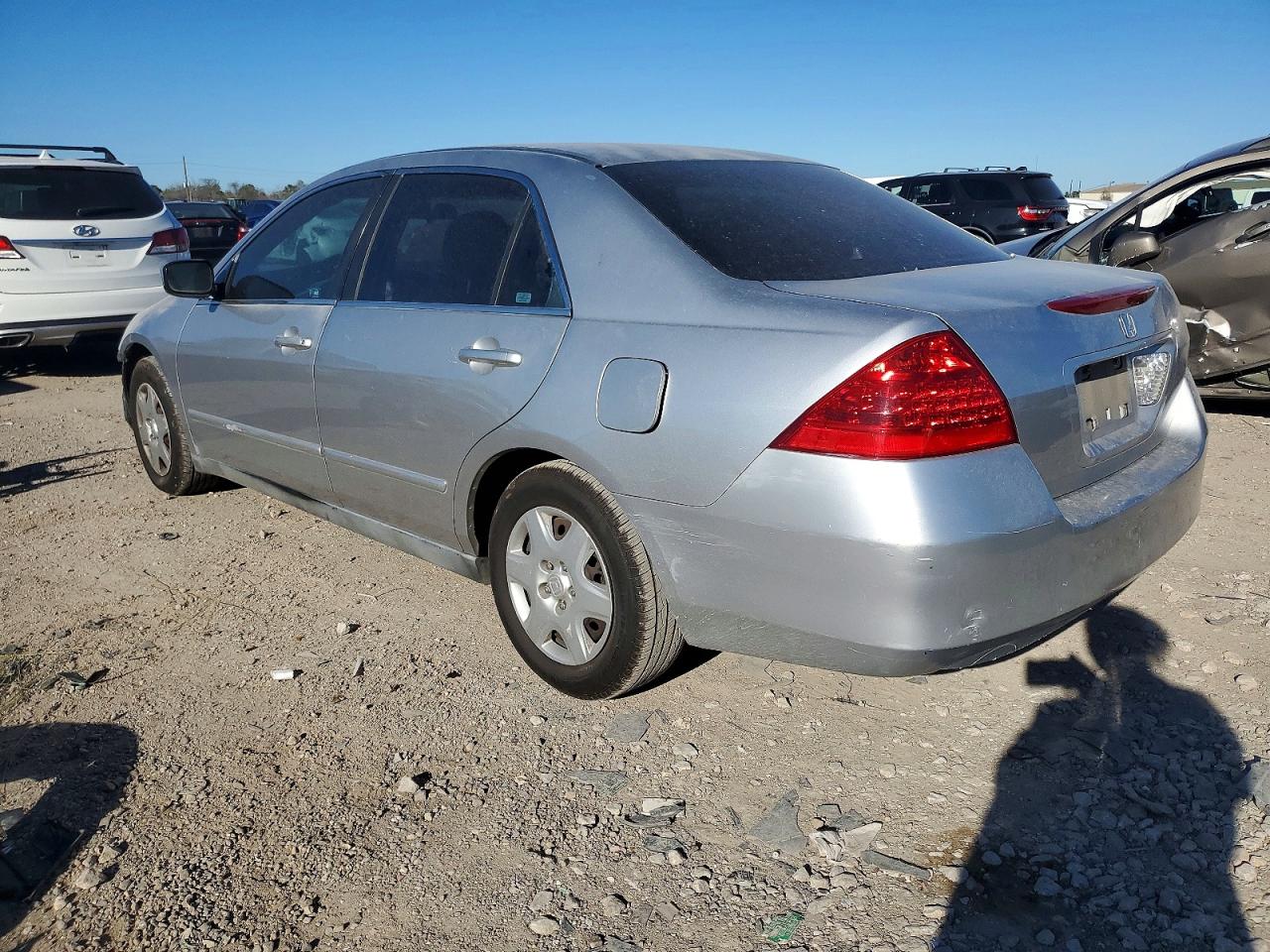2006 HONDA ACCORD LX photo 3