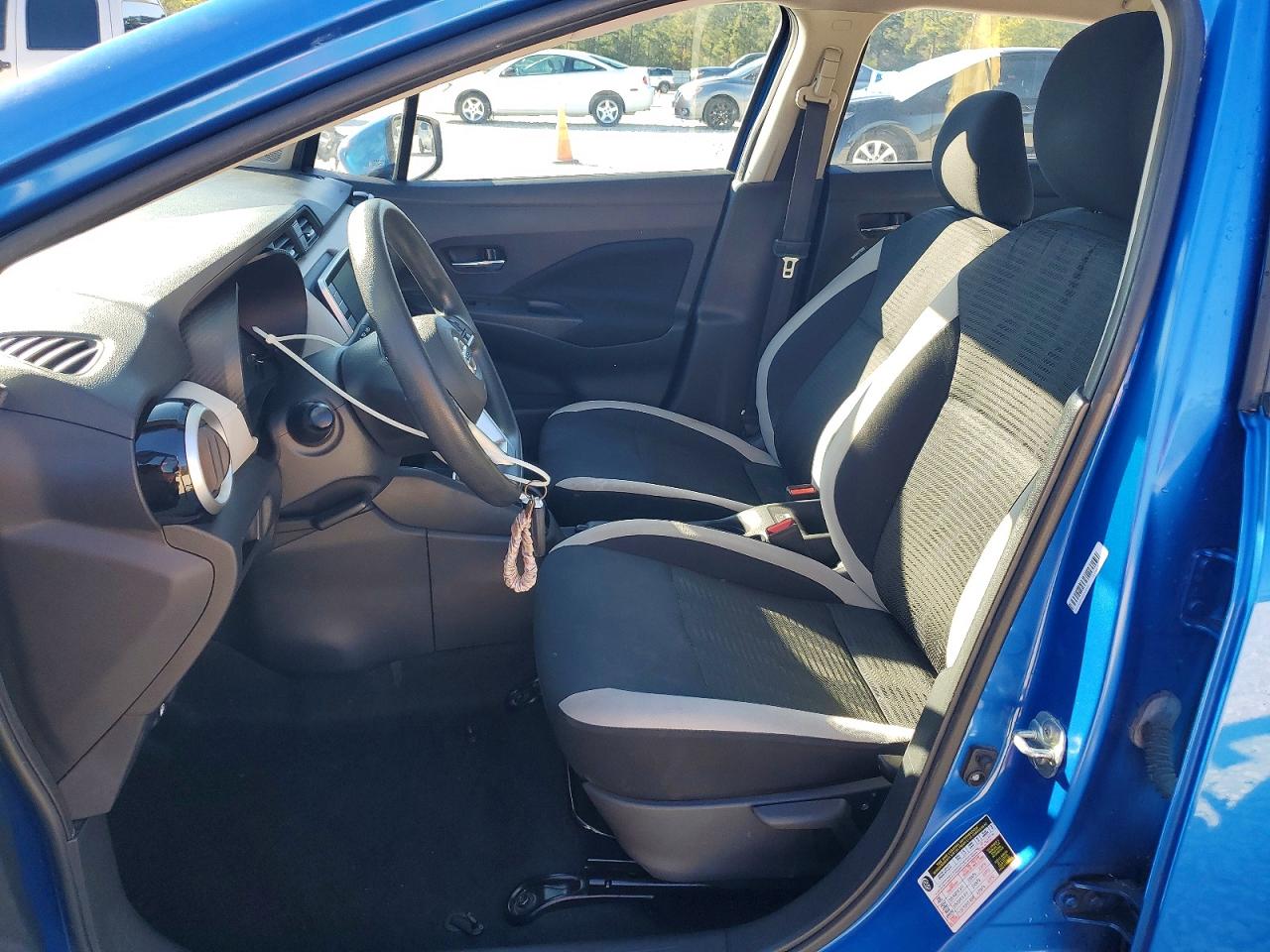 2021 NISSAN VERSA SV photo 13
