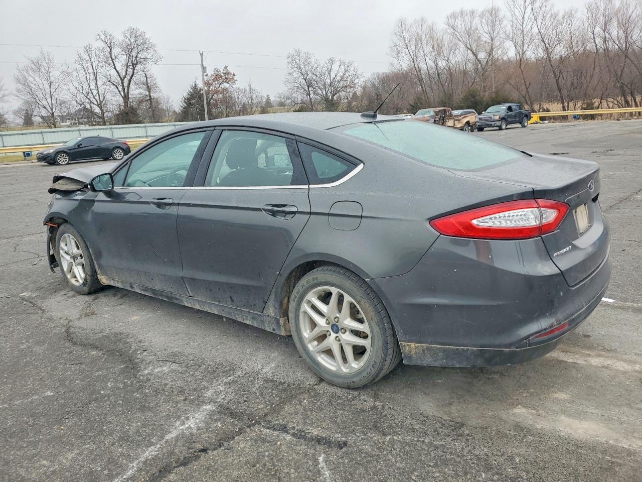 2015 FORD FUSION SE photo 2