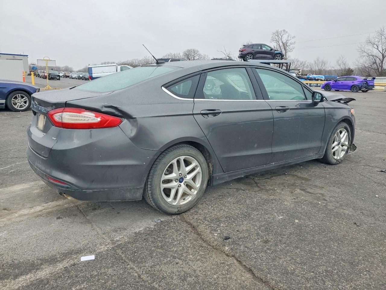 2015 FORD FUSION SE photo 3