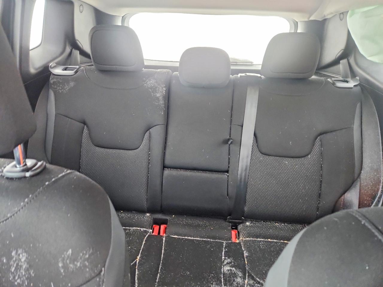 2020 JEEP RENEGADE LATITUDE photo 19