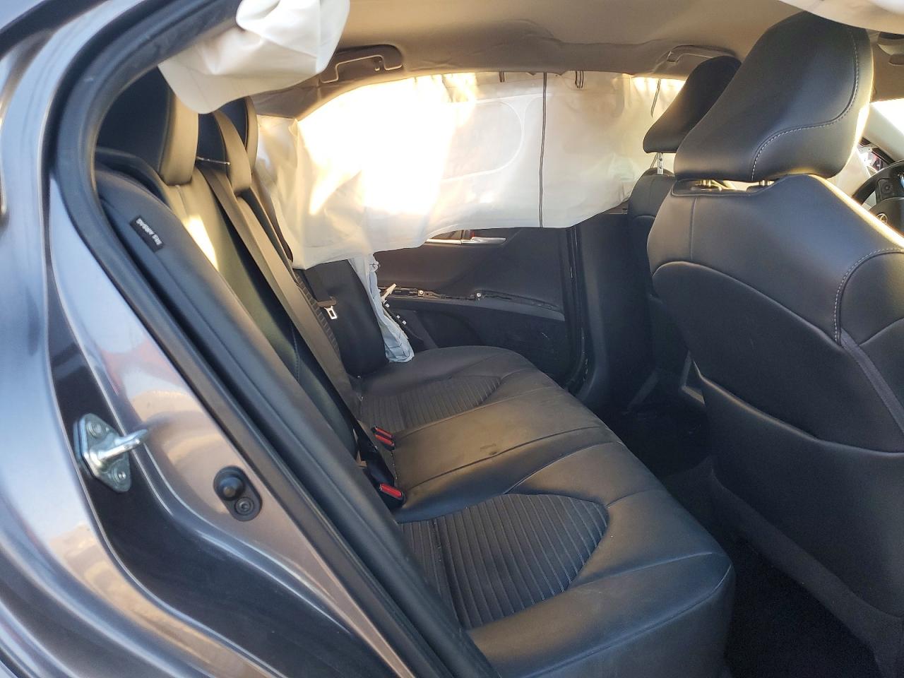 2022 TOYOTA CAMRY SE photo 19