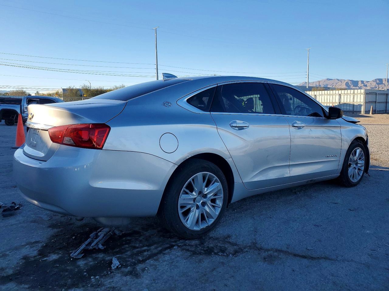 2018 CHEVROLET IMPALA LS photo 5
