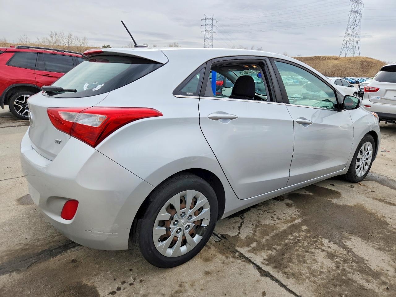 2017 HYUNDAI ELANTRA GT BASE photo 3