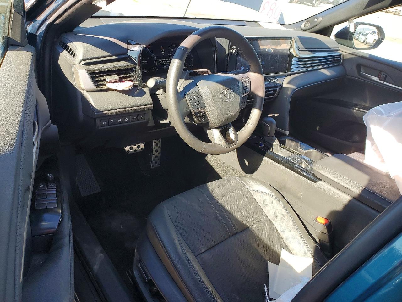 2025 TOYOTA CAMRY XSE photo 8