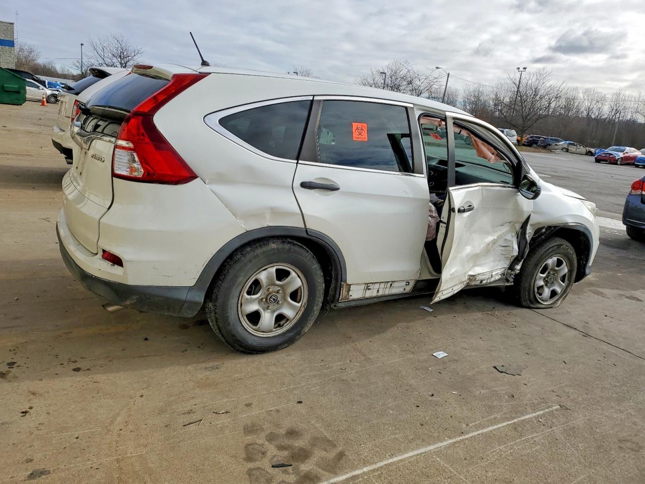 2016 HONDA CR-V LX photo 5