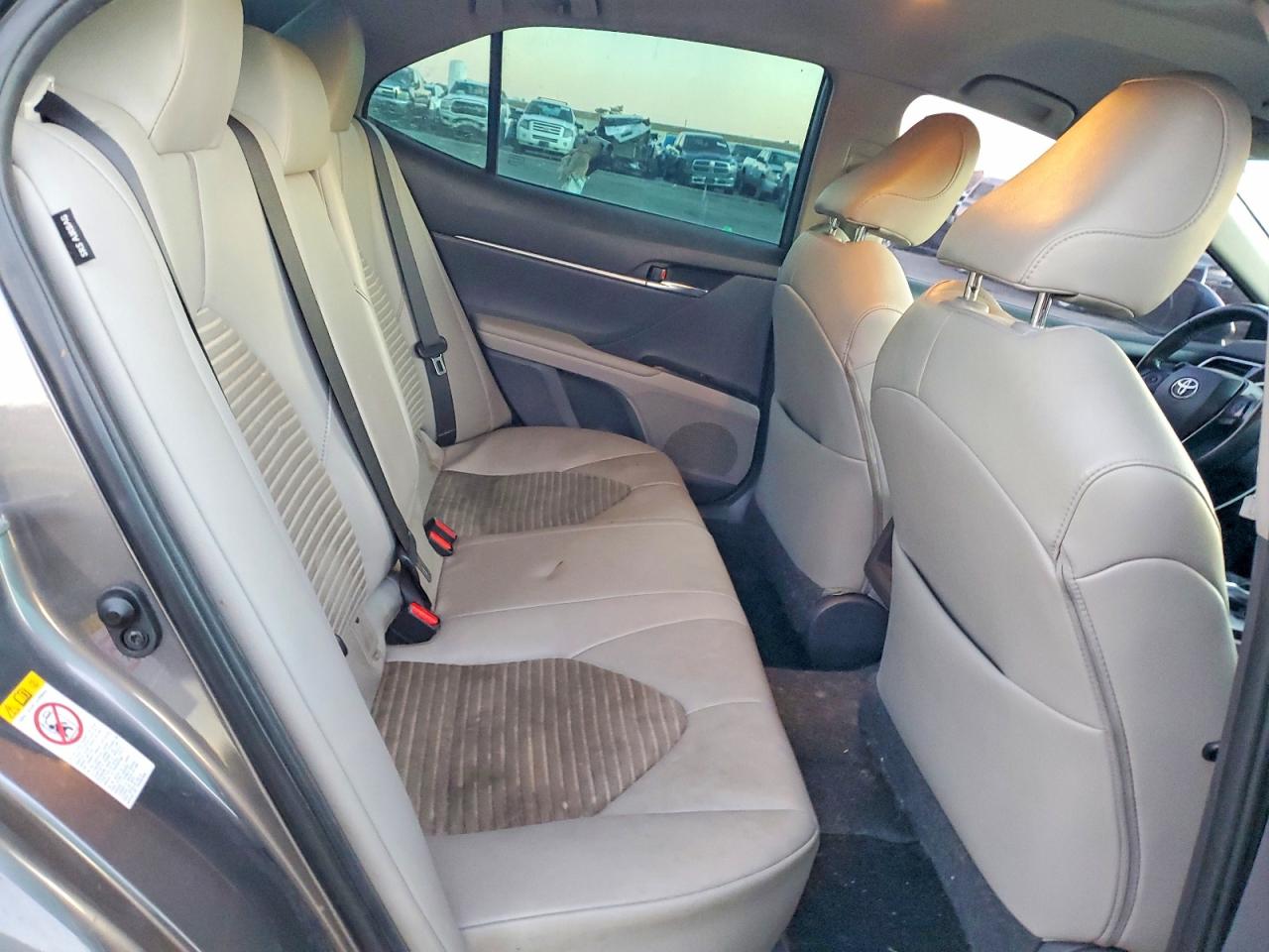 2018 TOYOTA CAMRY L photo 19