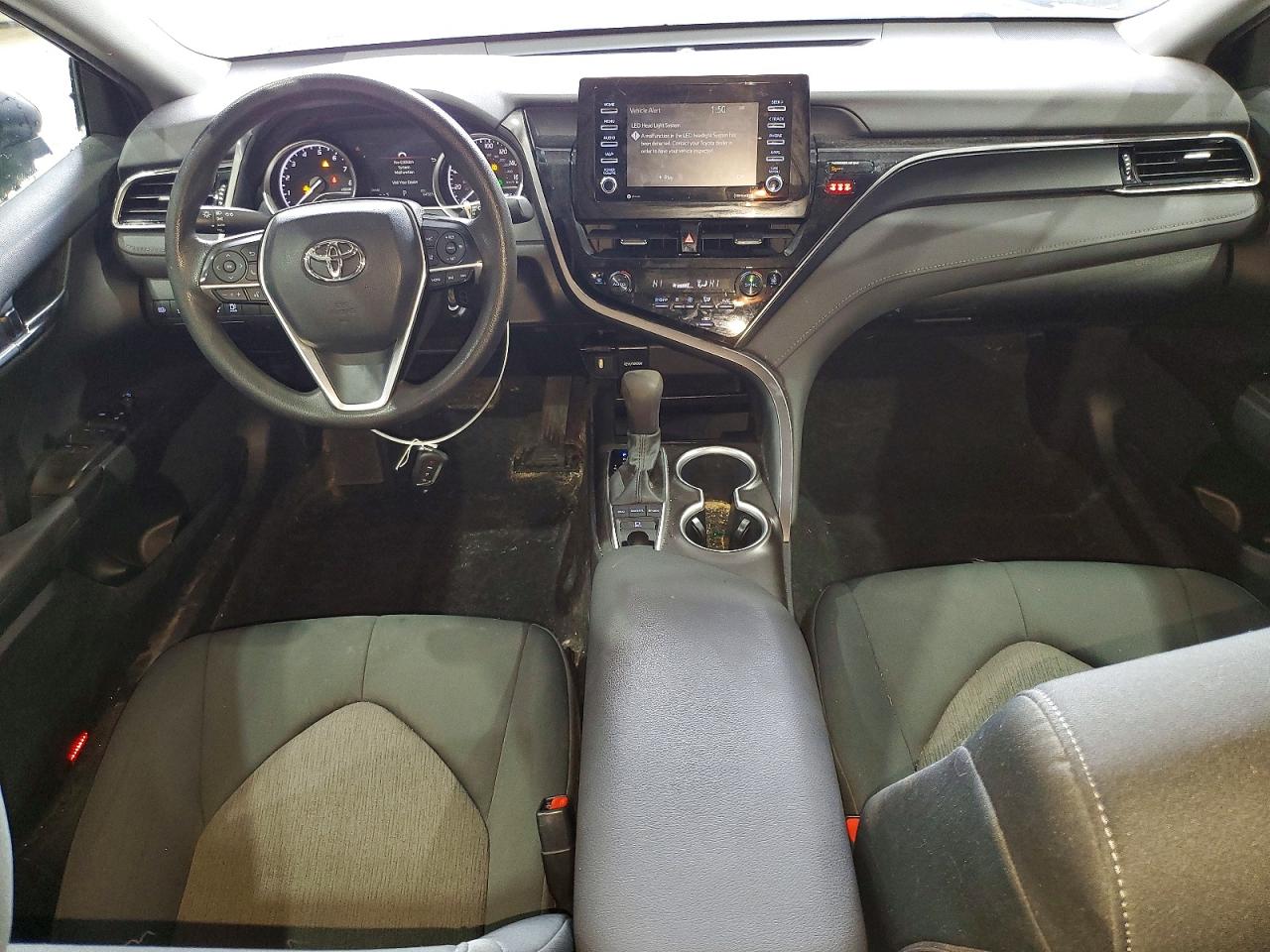 2023 TOYOTA CAMRY LE photo 22