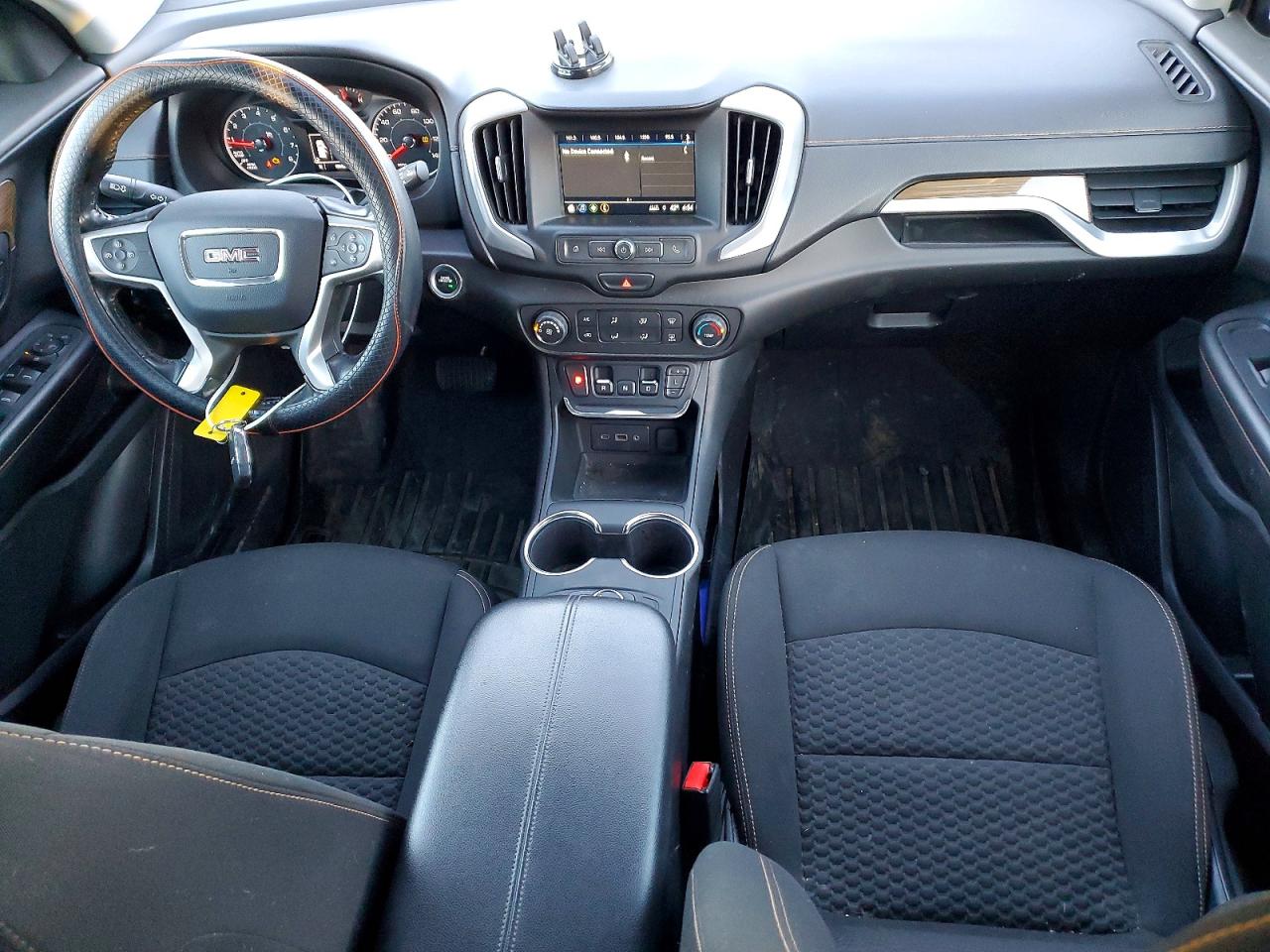 2018 GMC TERRAIN SLE photo 8