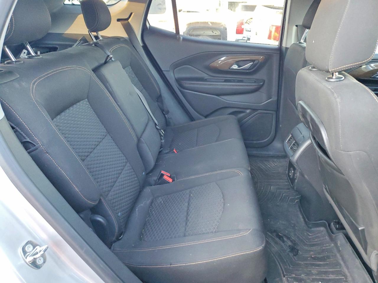 2018 GMC TERRAIN SLE photo 10