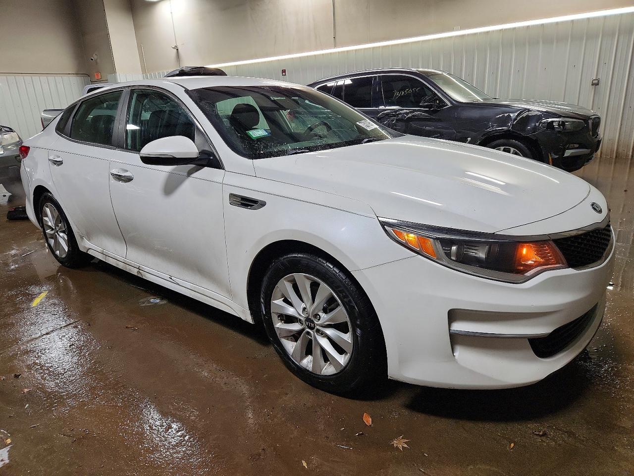 2018 KIA OPTIMA LX photo 7