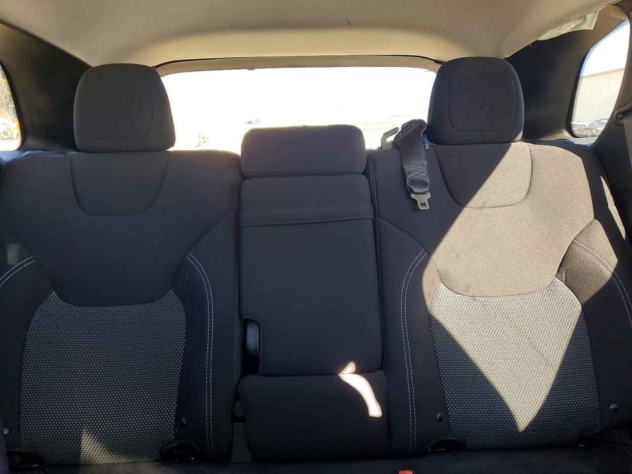 2019 JEEP CHEROKEE LATITUDE photo 10
