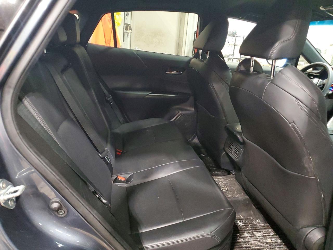 2022 TOYOTA VENZA XLE photo 11