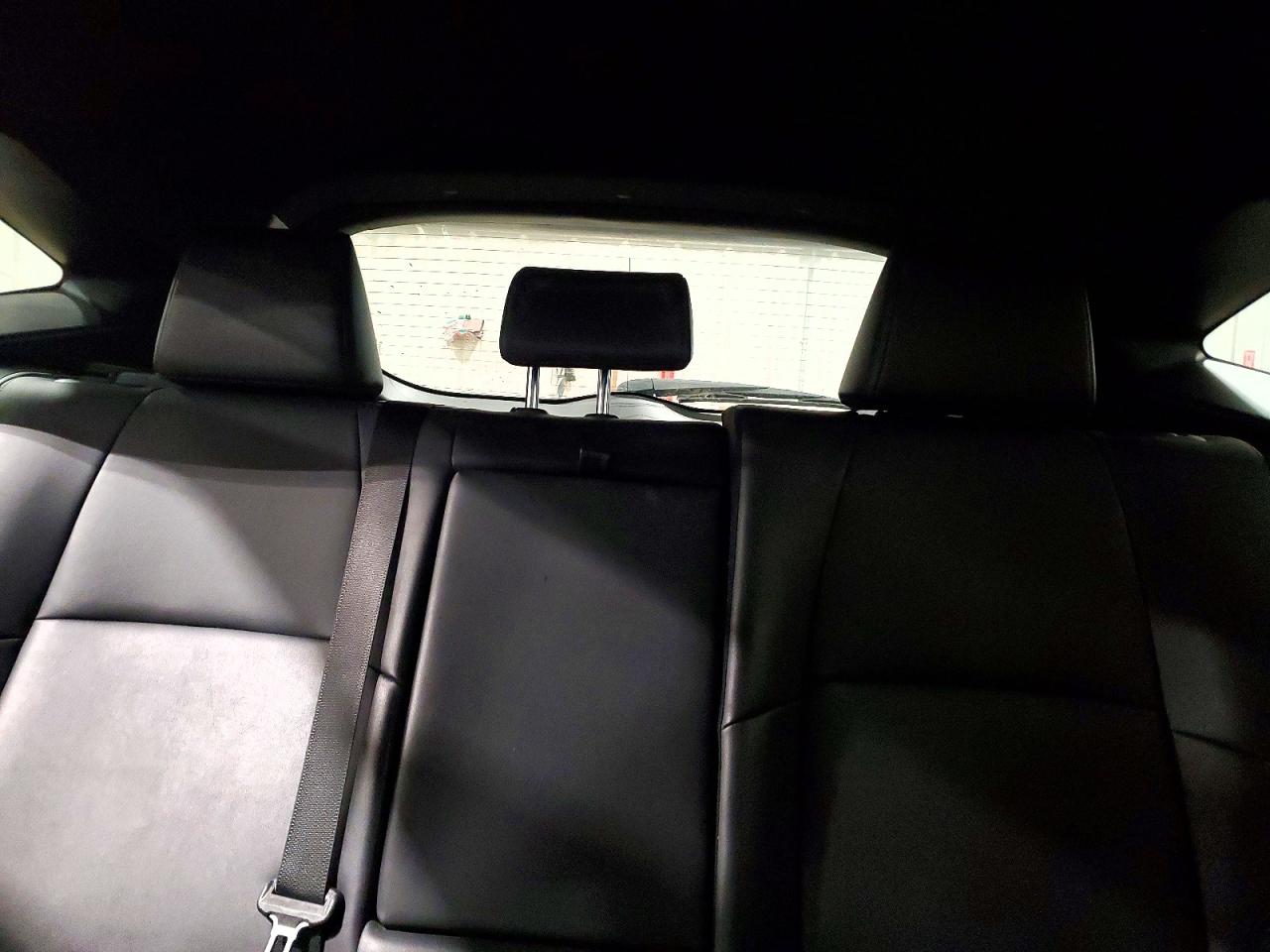 2022 TOYOTA VENZA XLE photo 10