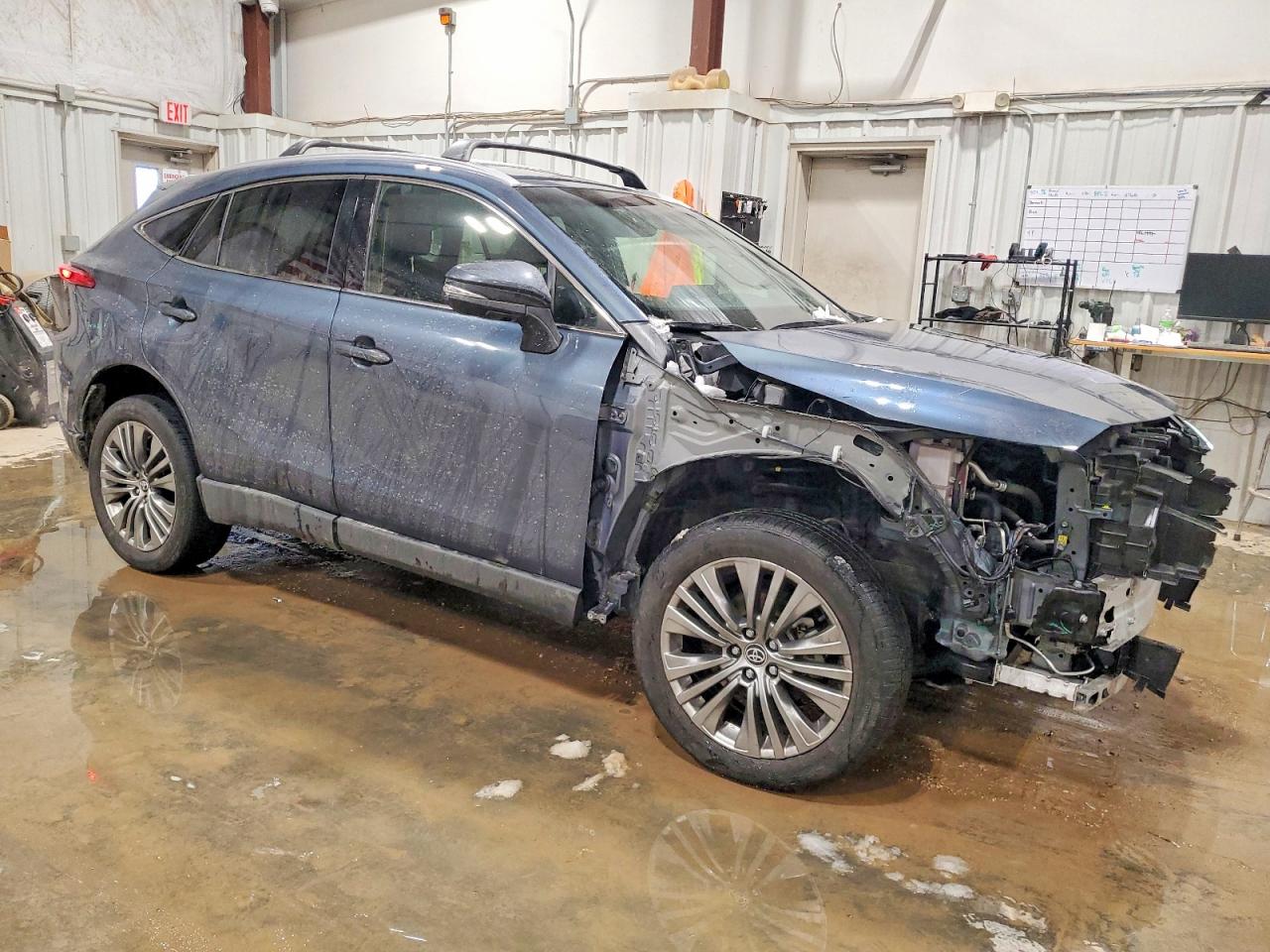 2022 TOYOTA VENZA XLE photo 4