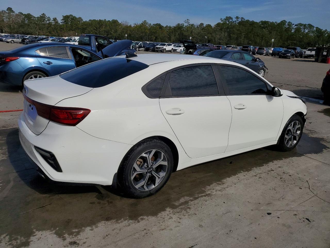 2019 KIA FORTE LXS photo 5