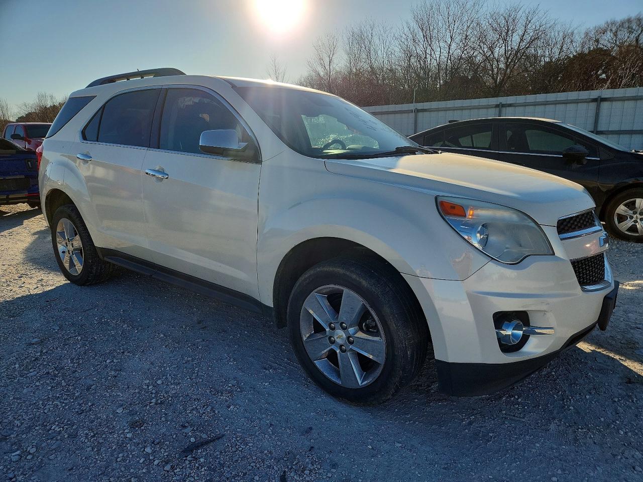 2014 CHEVROLET EQUINOX LT photo 4