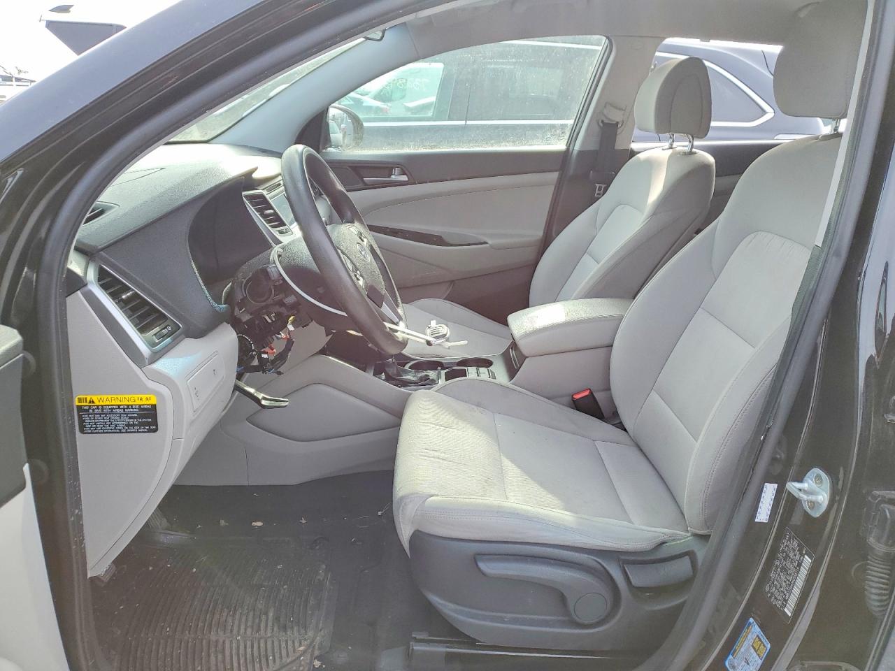 2017 HYUNDAI TUCSON SE photo 13
