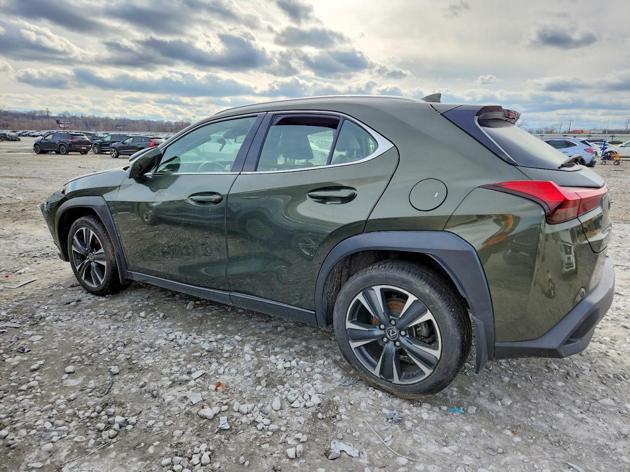 2022 LEXUS UX 200 BASE photo 3