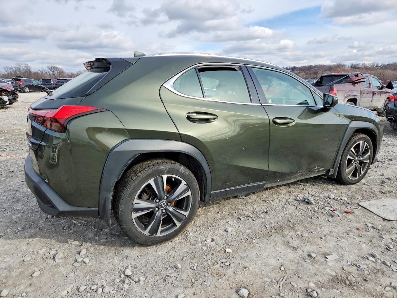 2022 LEXUS UX 200 BASE photo 5
