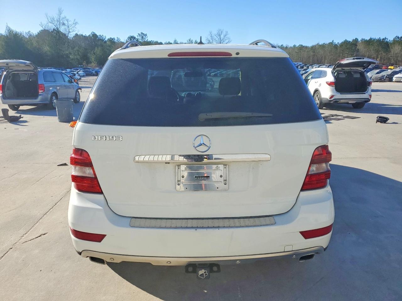 2011 MERCEDES-BENZ ML 350 photo 11