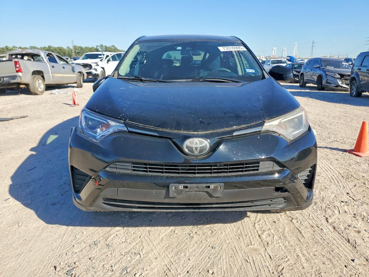 2018 TOYOTA RAV4 LE photo 9
