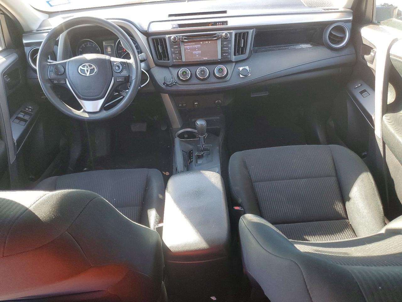 2018 TOYOTA RAV4 LE photo 15