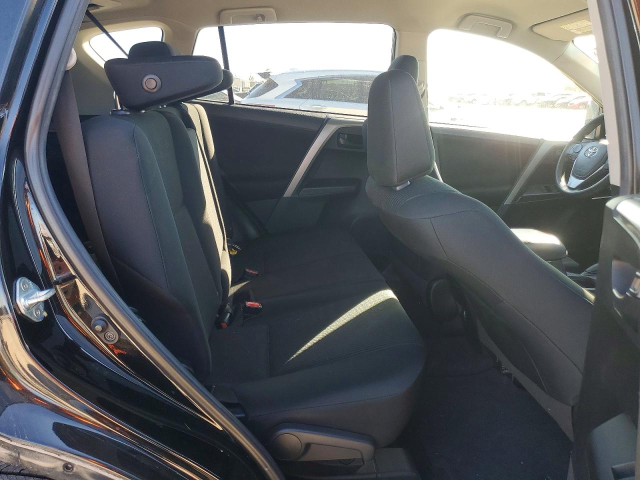 2018 TOYOTA RAV4 LE photo 21
